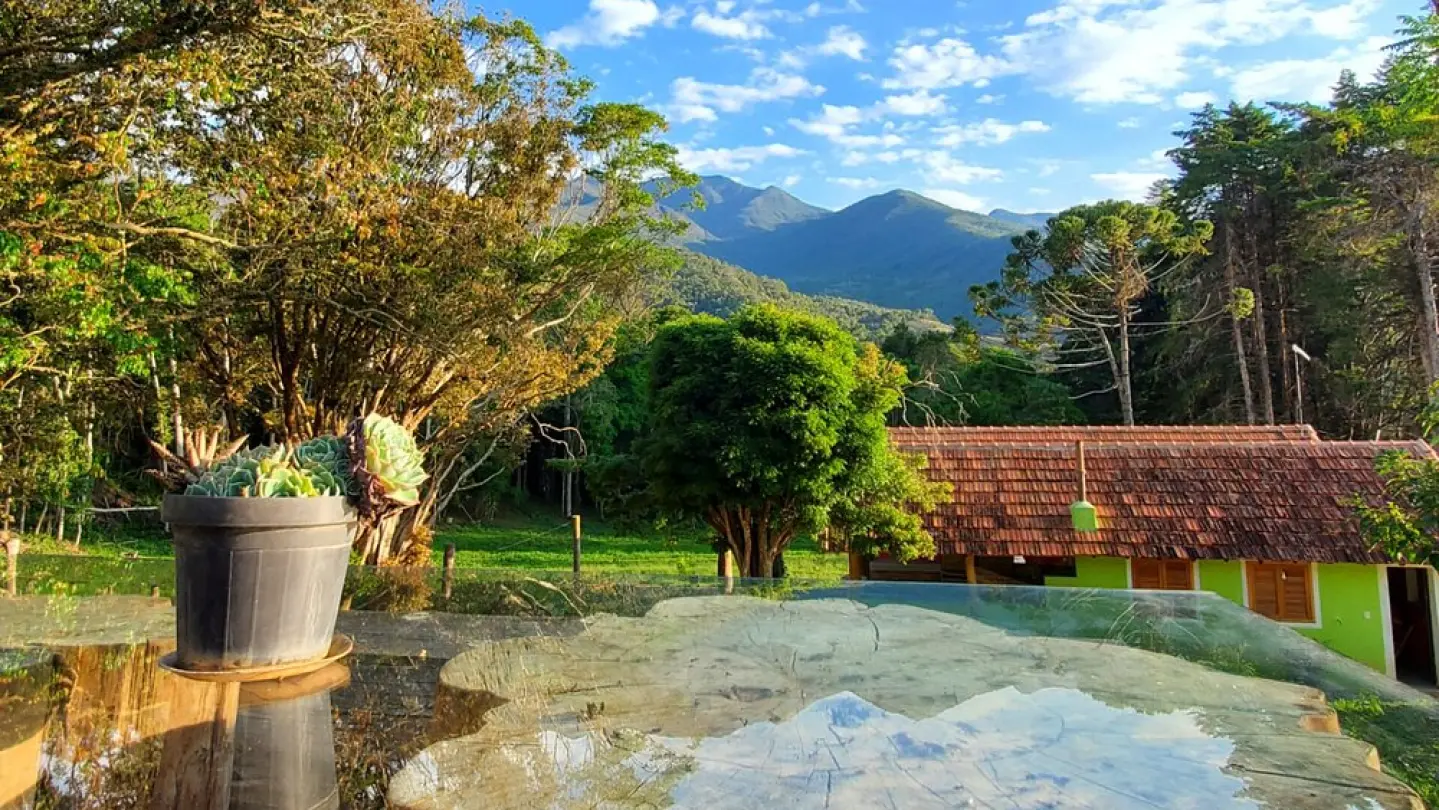 Ivos Hostel & Camping