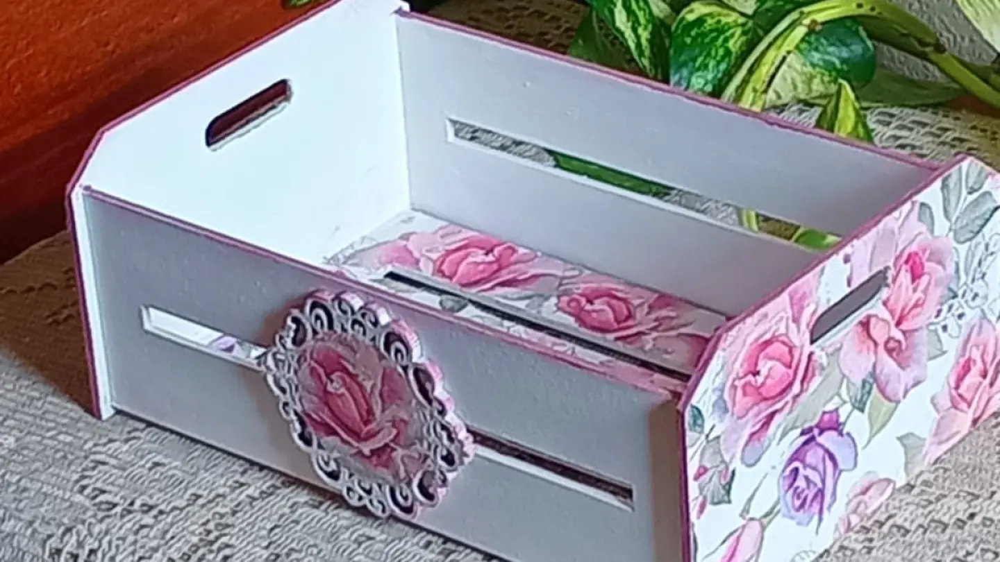 Artesanato da Carla – Pintura e Decoupage em Vidro e MDF