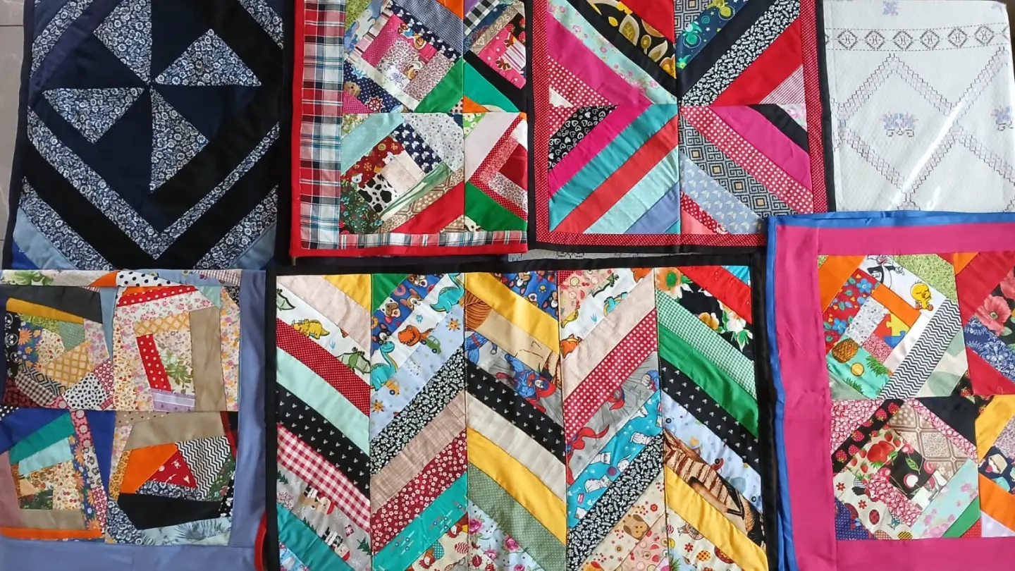 Artesanato da Áurea – Bolsas, Aventais e Tecidos Criativos