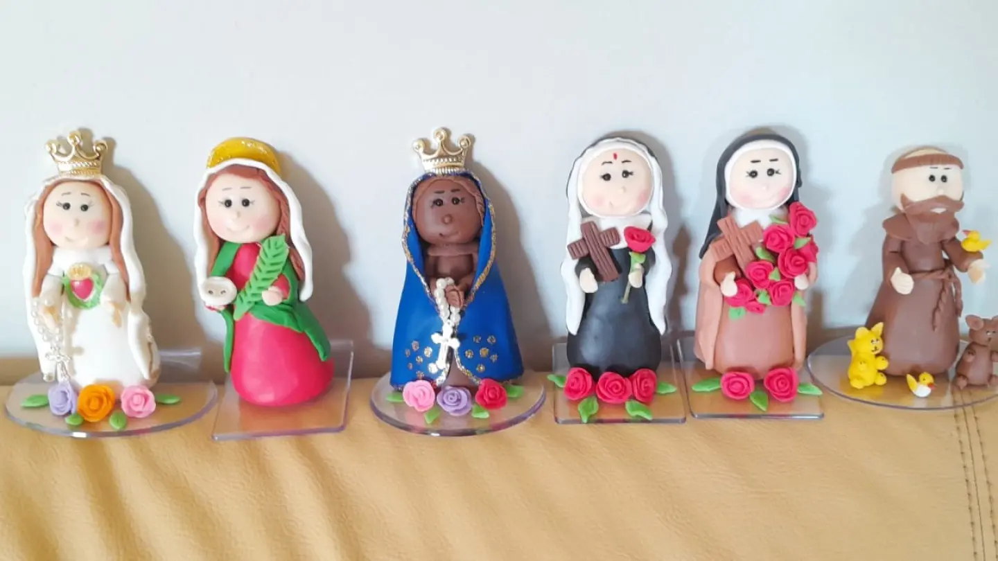 Artesanato da Anna – Bonecas de Pano, Biscuit e Pintura em Tecido