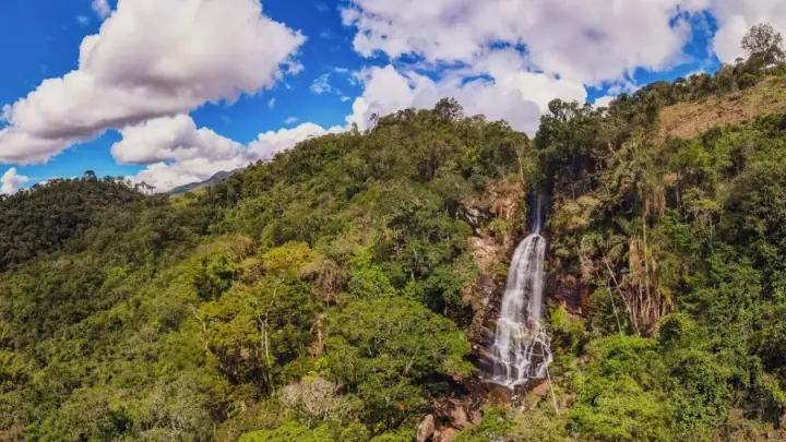 Cachoeira da Gomeira - Com Guia e Transporte 4x4