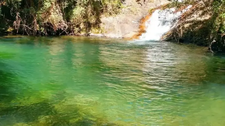 Poço Verde – Passeio com Guia (Sem Transporte, Vá com Seu Próprio Carro)