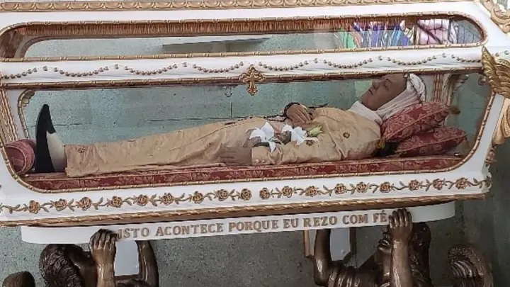 Santuário de Nhá Chica – Passeio com Guia (Sem Transporte, Vá com Seu Próprio Carro)